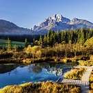 Seeblick mit Berglandschaft in Slowenien 